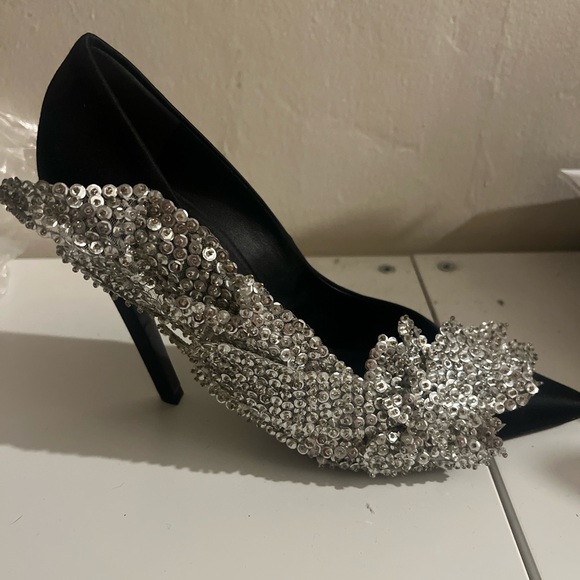 Balenciaga Black Talon Slash Satin Pumps with Sequins Appliqué Size 39 - Picture 1 of 8